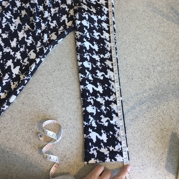 Classy Midi Dress - Picture 3 of 4